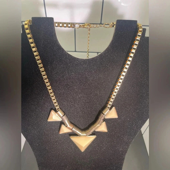 Vintage Geometric Peach Acrylic Stone Goldtone Necklace Granny Chic - Picture 5 of 11